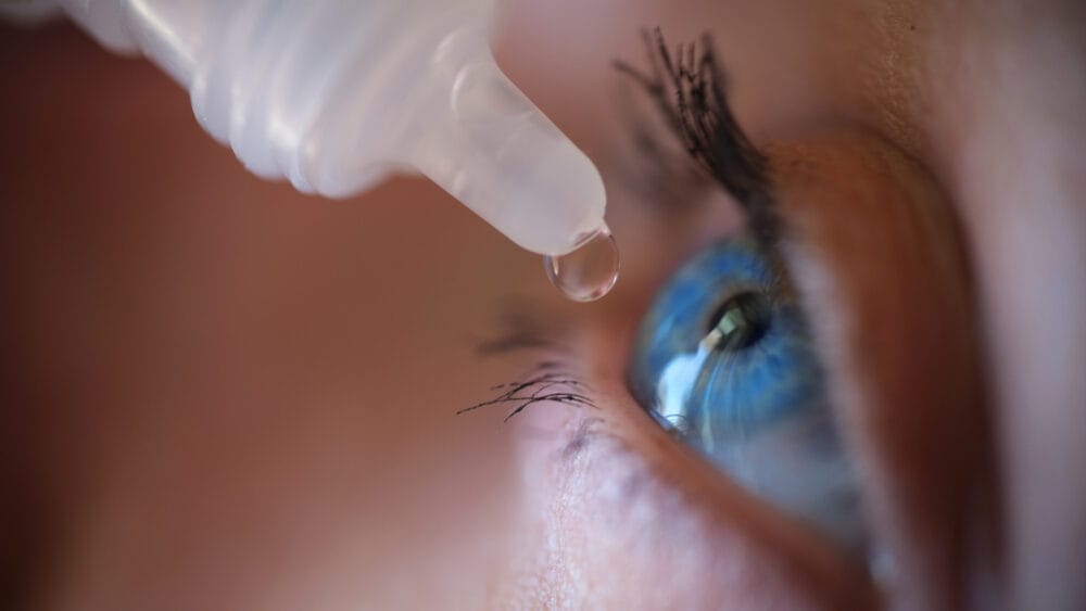 Clear Eyes Complete 7 Symptom Relief Eye Drops, Multi-symptom Relief - 0.5  Fl Oz : Target